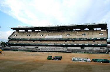 El Real Betis ha iniciado los trabajos de demolición de la Grada de Preferencia del Estadio Benito Villamarín. Esto es parte de las obras que transformarán por completo el coliseo verdiblanco.