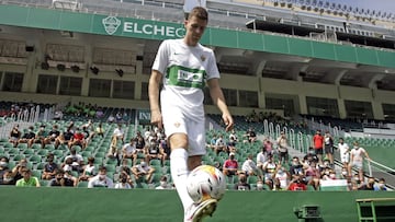 02-09-21
ELCHE
PRESENTACION JUGADOR AXEL WERNER Y GUMBAU