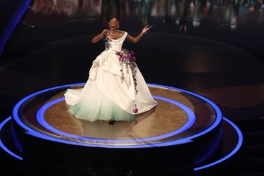 La ceremonia de los Oscars 2025 comienza con la actuación estelar de las principales actrices de  la película 'Wicked'.