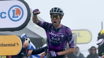 (France), 24/07/2025.- Australian rider Ben O'Connor of Team Jayco AlUla wins the 18th stage of the Tour de France cycling race over 171.5km from Vif to Col de la Loze, France, 24 July 2025. (Ciclismo, Francia) EFE/EPA/CHRISTOPHE PETIT TESSON