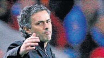 <b>SPECIAL ONE. </b>Mourinho es un filón para la Prensa.