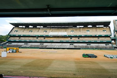 El Real Betis ha iniciado los trabajos de demolición de la Grada de Preferencia del Estadio Benito Villamarín. Esto es parte de las obras que transformarán por completo el coliseo verdiblanco.