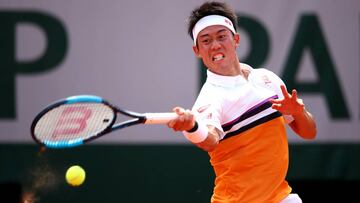 Nishikori se salva al borde del precipicio: gana en cinco sets