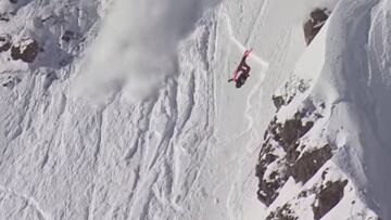 Caída de Leo Slemett en el Freeride Word Tour 2020.