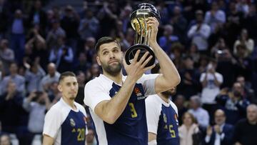 24/02/20 PARTIDO DE BALONCESTO EUROLIGA JORNADA 26
REAL MADRID - PANATHINAIKOS OPAP
FELIPE REYES OFRECE LA COPA DEL REY