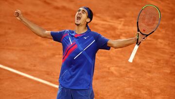Sonego tumba a Fritz en un tie-break para la historia