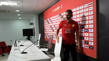 02/12/23 UD ALMERIA RUEDA DE PRENSA
GAIZKA GARITANO , ENTRENADOR