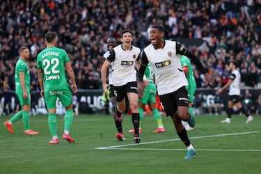Club: Valencia | Valor de mercado: 30 millones de euros.