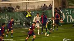 La fea ‘agresión’ sin balón de un jugador del Arenteiro a Cuenca: en el Barça echan chispas