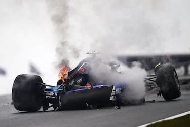 La FP3 del GP de Países Bajos de Fórmula 1 2024 se detuvo con bandera roja tras un brutal accidente de Logan Sargeant con el Williams. Logan Sargeant perdió el control de su coche en la curva 4, pisando la hierba de la parte derecha y saliendo disparado y muy rápido contra el muro.