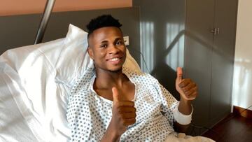 El Villarreal pierde a Chukwueze un mes y a Rubén Peña tres semanas