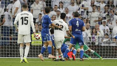 El jugador del Real Madrid Isco marca el 6-1 al Melilla.