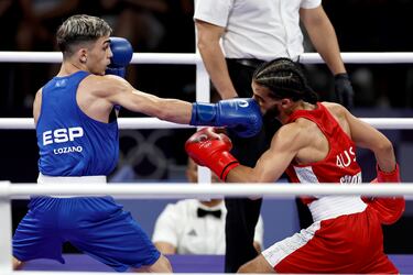 Rafa Lozano, 19 años, derrota al australiano Yusuf Chothia en la categoría de 51 kilos para acceder a cuartos de final y tener la medalla a tiro.
Cerca de compartir historia con su padre, actual seleccionador con el que comparte nombre, que fue medallista olímpico con un bronce en Atlanta 96 y una plata en Sidney 2000.