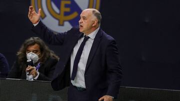 GRAF730. MADRID, 08/10/2020.- El entrenador del Real Madrid, Pablo Laso, durante el encuentro perteneciente a la segunda jornada de la fase regular de EuroLiga que Real Madrid y Valencia Basket juegan este jueves en el WiZink Center de Madrid. EFE/JuanJo Martín