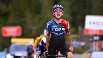 Ludwig vence a Van Vleuten en el esprint