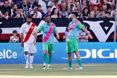 De la Red y Villa.