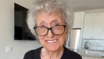 TikTok (hookandhoney)