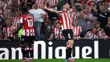 Athletic Bilbao's Spanish midfielder #08 Oihan Sancet celebrates scoring the opening goal during the Spanish league football match between Athletic Club Bilbao and Rayo Vallecano de Madrid at the San Mames stadium in Bilbao on August 25, 2025. (Photo by ANDER GILLENEA / AFP)
