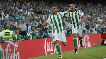 Joaquín, con Sergio León tras uno de sus goles al Depor.