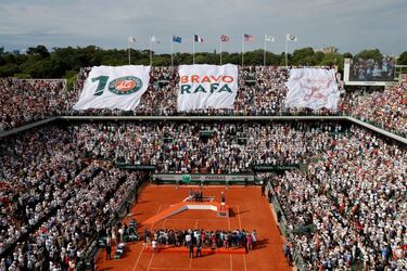 Rafa Nadal ha hecho historia tras ganar a Wawrinka por 6-2, 6-3 y 6-1 su décimo título del Gran Slam francés.