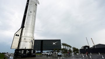 A SpaceX Starship spacecraft rolls out toward its launch pad past the Starbase Manufacturing Facility before its 10th test flight from the company's complex in Starbase, Texas, U.S., August 23, 2025. REUTERS/Steve Nesius