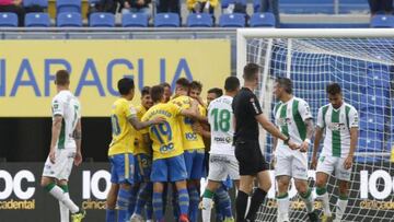Las Palmas, con lo mínimo, le da la estocada al Córdoba