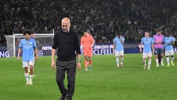 LISBON, PORTUGAL - NOVEMBER 05: Pep Guardiola, Manager of Manchester City, appears dejected at the end of the UEFA Champions League 2024/25 League Phase MD4 match between Sporting Clube de Portugal and Manchester City at Estadio Jose Alvalade on November 05, 2024 in Lisbon, Portugal. (Photo by David Ramos - UEFA/UEFA via Getty Images) TRISTEZA MANCHESTER CITY