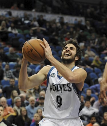 El jugador de baloncesto español contó en 2019 el calvario que supuso para él la enfermedad y muerte de su madre y  cómo le afecto a nivel profesional. Le costó tiempo pero con la ayuda especializada consiguió superar esos momentos de su vida.