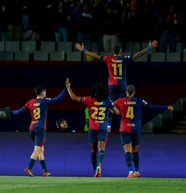 Un Raphinha en estado de gracia y volvió a dejar una espectacular definición para anotar el 3-1 de su equipo.