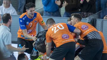 El Benidorm celebra su pase a la final copera que se juega en Madrid.