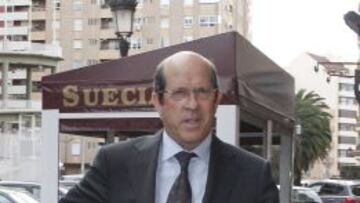 Llorente, en una reunión de la Fundación.