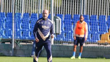 Paco López en un entrenamiento en la Ciudad Deportiva Bahía de Cádiz.