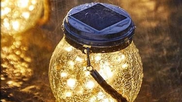 La lámpara de recarga solar más vendida para disfrutar de las noches de verano en tu jardín, patio o terraza