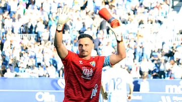 Alfonso Herrero en el partido contra el Almería.