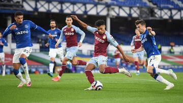 El Everton tropieza en casa y se aleja del tren de Europa