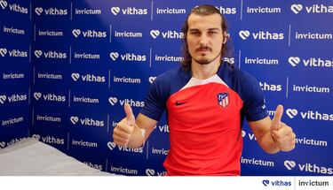 Oficial: Söyüncü llega al Atlético hasta 2027