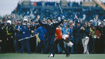 Spanish golfer Seve Ballesteros waves to the crowd as he walks up the 18th fairway during the British Open Golf Championship held at Royal Lytham and St Annes, 21st July 1979. Ballesteros won the event. (Photo by Bob Thomas/Getty Images)
