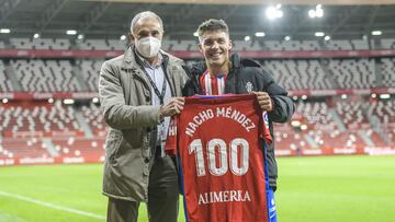 Otro canterano centenario