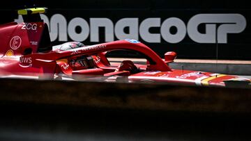 Ferrari's Spanish driver Carlos Sainz drives during the third practice session of the Formula One Monaco Grand Prix on May 25 2024 at the Circuit de Monaco, on the eve of the race. (Photo by ANDREJ ISAKOVIC / AFP)