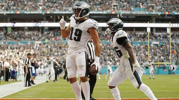 JJ Arcega consigue su primer touchdown en la NFL