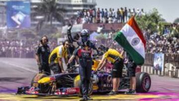 David Coulthard durante su exhibición en India.