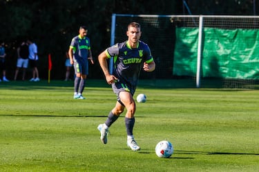 El Ceuta arranca con derrota su pretemporada en Jerez
