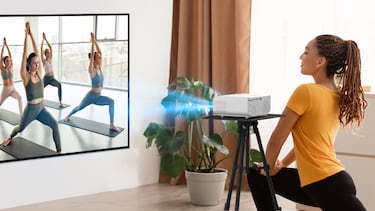 Chollo del día: ahorra un 41% en este proyector portátil compatible hasta con móviles