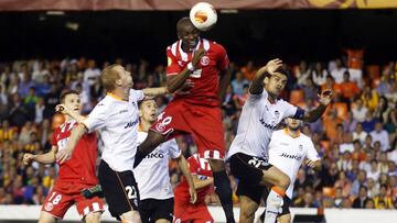 El famoso gol de Mbia en Mestalla.