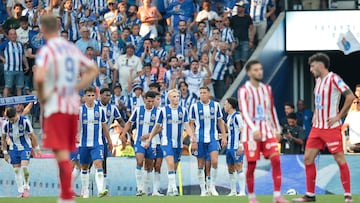 Porto (Portugal), 03/08/2025.- FC Portos Victor Froholdt (C) celebrates after scoring a goal against Atletico Madrid during their friendly soccer match held at Dragao Stadium in Porto, Portugal, 03 August 2025. (Futbol, Amistoso) EFE/EPA/MANUEL FERNANDO ARAUJO