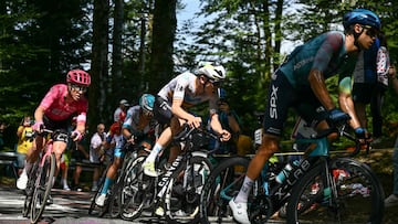 Valgren, Romeo y Tejada en el ascenso del Pas du Sant.