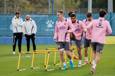 Girona y Espanyol viven su revuelta hacia el derbi