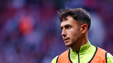 MADRID, SPAIN - MAY 10: Martin Zubimendi of Real Sociedad looks on during the Spanish League, LaLiga EA Sports, football match played between Atletico de Madrid and Real Sociedad at Riyadh Air Metropolitano stadium on May 10, 2025, in Madrid, Spain. (Photo By Dennis Agyeman/Europa Press via Getty Images)