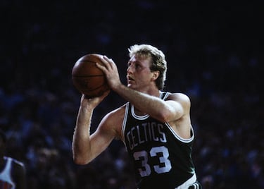 Más que por incidencia respecto al triple, clasificación en la que quedaría por detrás de otros como Reggie Miller, que le va a seguir en la lista, Bird está en cuarta posición por dar a conocer la figura del tirador clásico. Sin embargo, hay matices, ya que en su época apenas se utilizaba el lanzamiento exterior. Bird solo llegó a tirar más de tres triples por partido en tres ocasiones de su carrera, pero su manera de colocarse y de arquear los brazos han permitido que sea considerado el ejemplo de ese lanzador que hoy es muy común de ver. Bird fue además el responsable de popularizar el triple, ganando los tres primeros Concursos, e inauguró el club del 50-40-90, siendo el único en repetir hasta la llegada de Steve Nash. En la 1988-89, promedió un 94,7% en tiros libres.