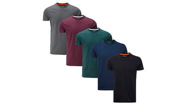 Este set de cinco camisetas suma más de 15.000 valoraciones en Amazon